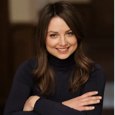Dr. Larissa Leitner