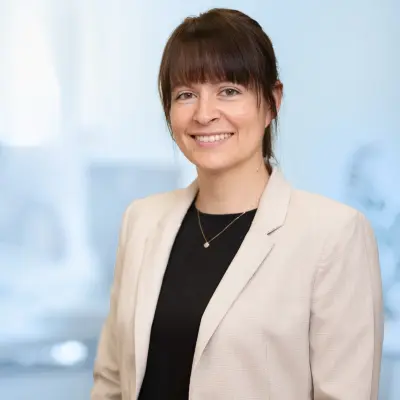 Dr. Paulina Sierak