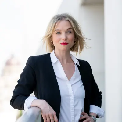 Dr. Fabienne Beez