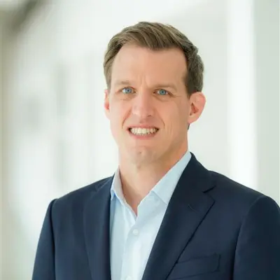 Dr․ Florian Jell