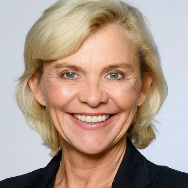 Stefanie Kemp